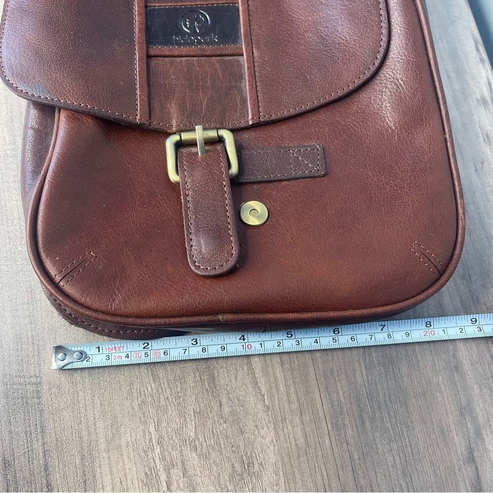 HidePark Amber women’s Cognac leather crossbody bag purse tote - Picture 3 of 10